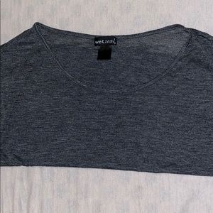 Women’s wet seal t shirt